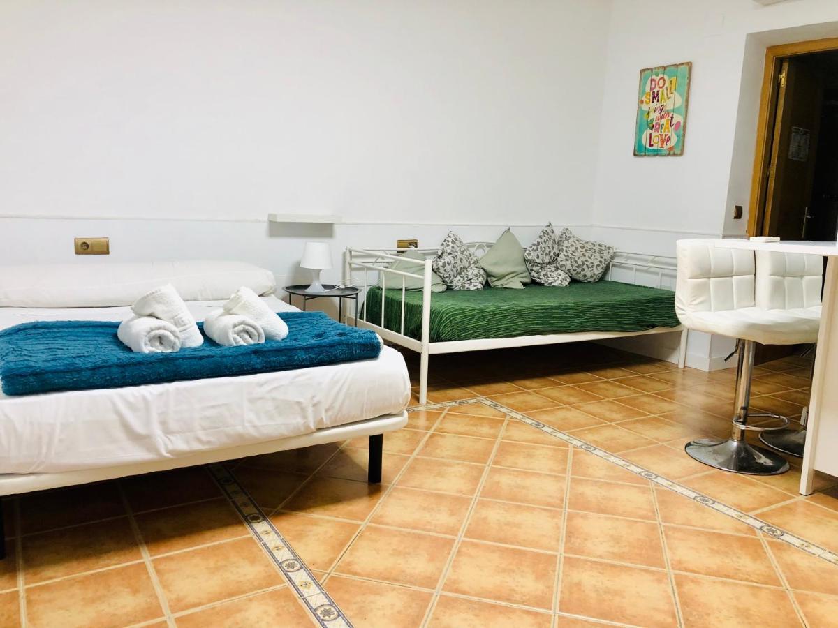 Altamalaga Apts Apartment Екстериор снимка